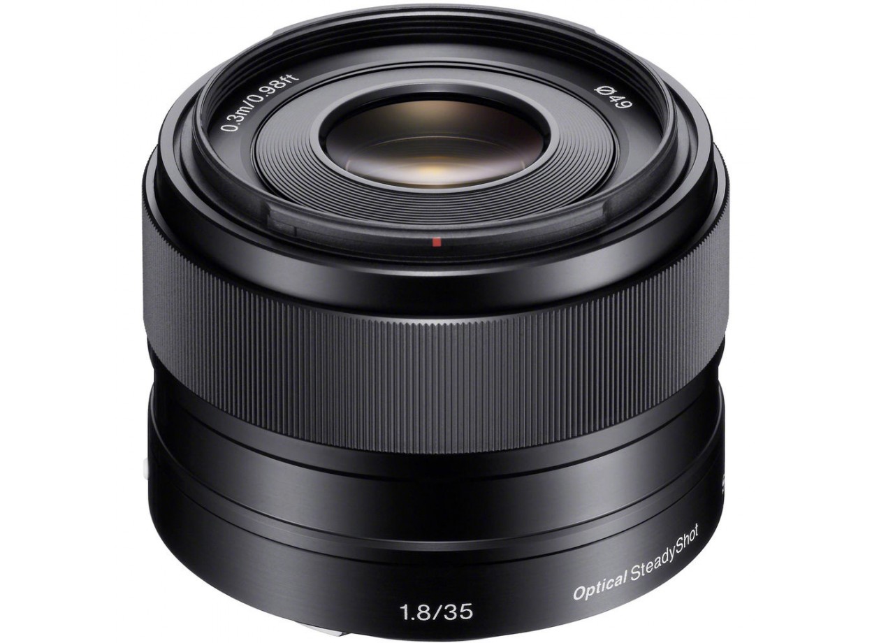 Sony E 35mm f/1.8 OSS